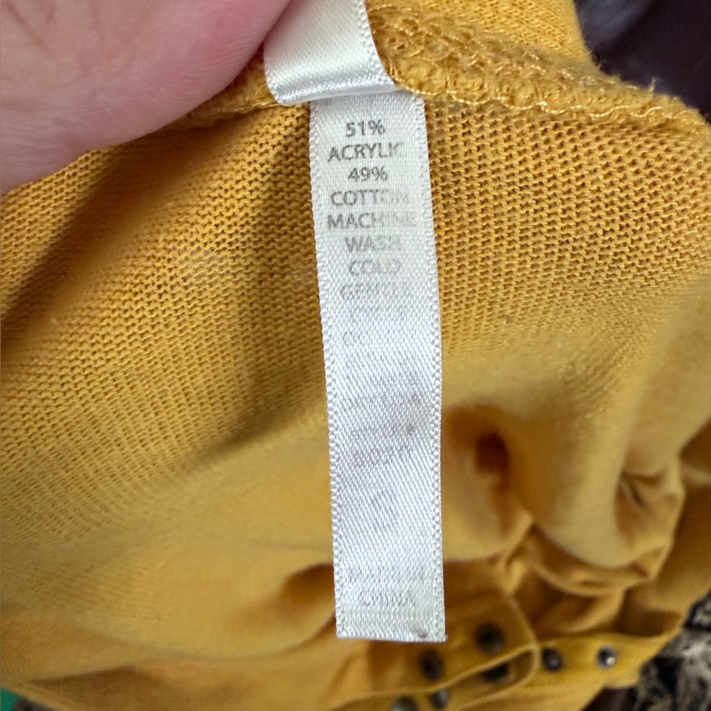 Yellow Button-Up Top - Picture 5 of 6